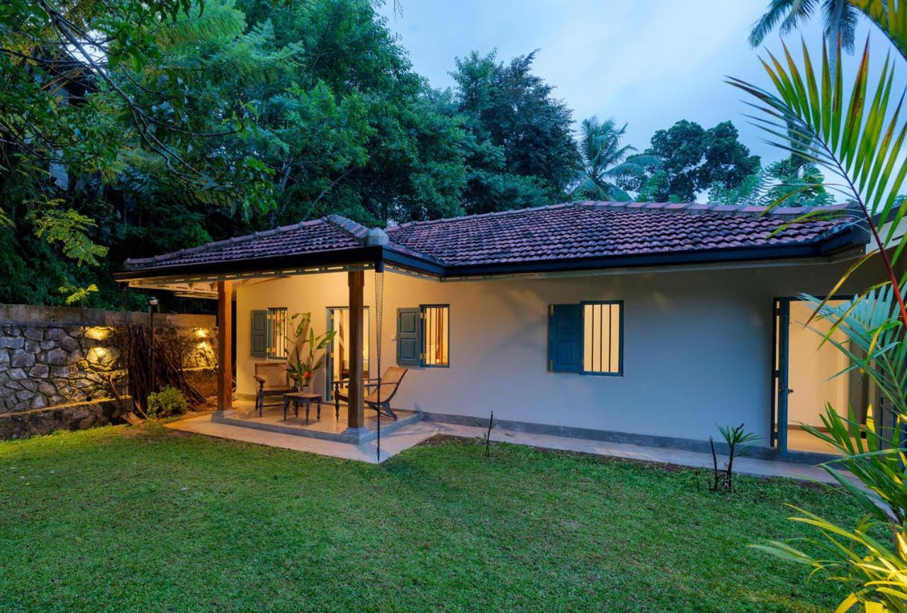 Stuthi Villa Ахангама Екстериор снимка